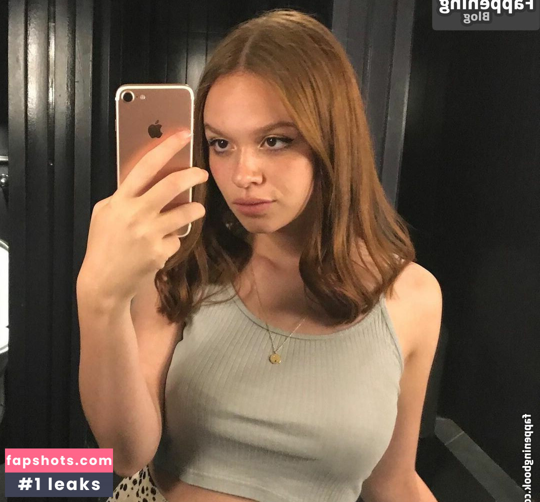 Sadie Soverall gallery photo #5