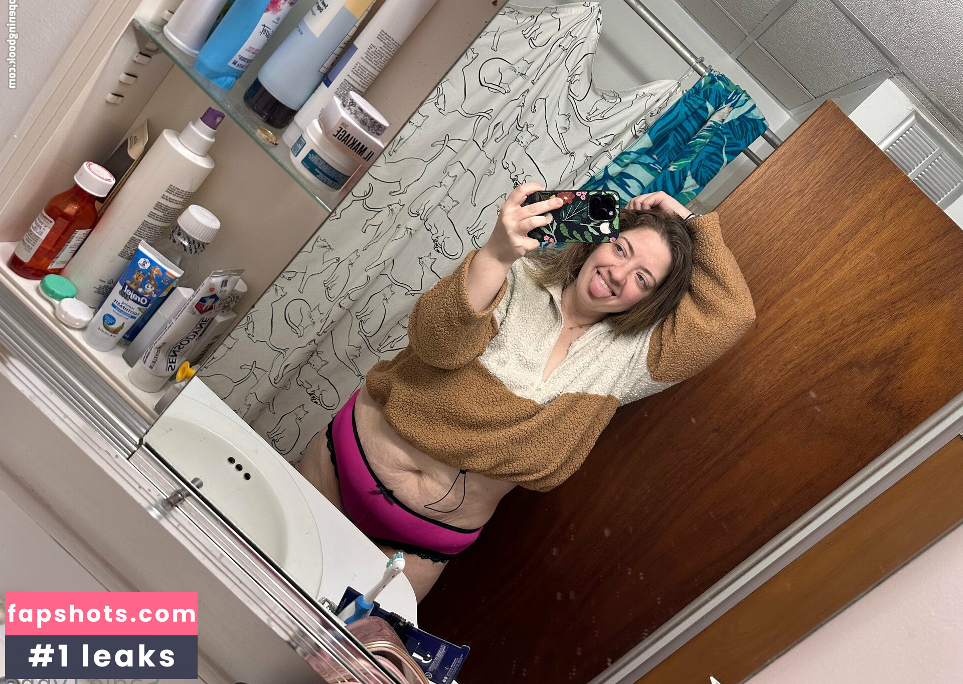 sadiebeforedark gallery photo #3