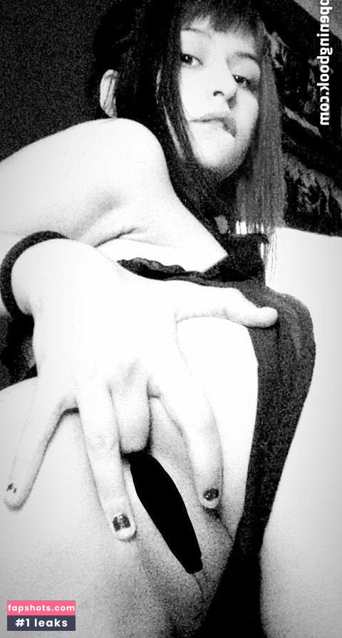 Sadlyxdust gallery photo #7