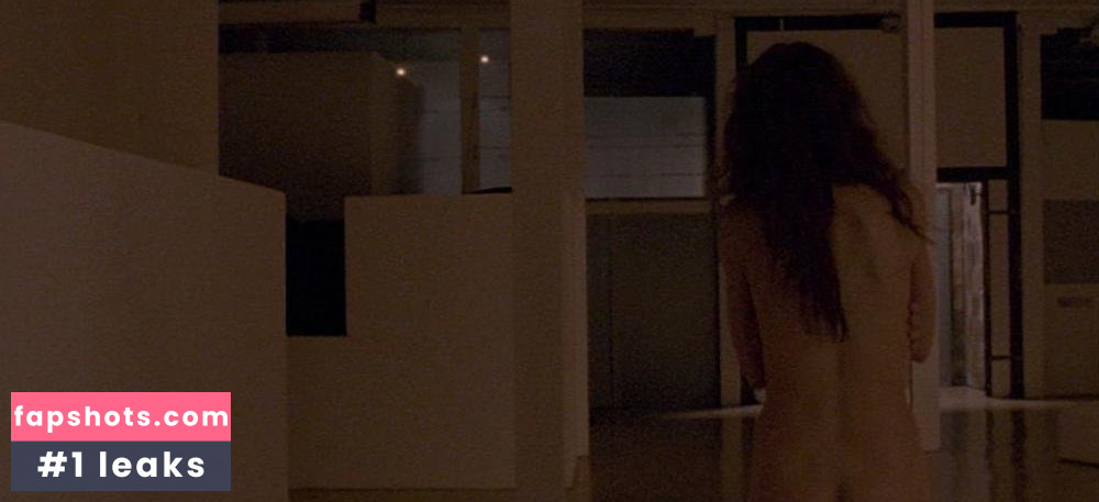 Saffron Burrows gallery photo #18