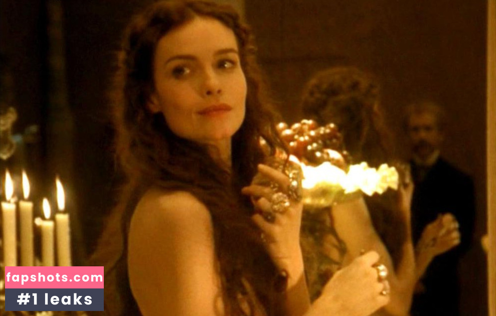 Saffron Burrows gallery photo #25