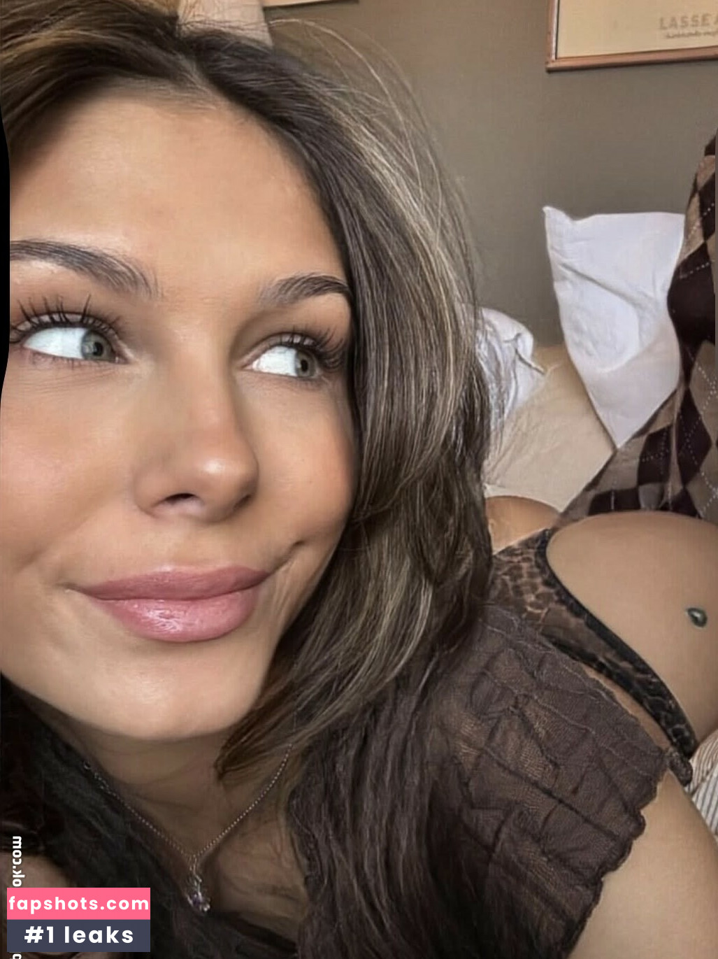 Saga Henrikssen gallery photo #2