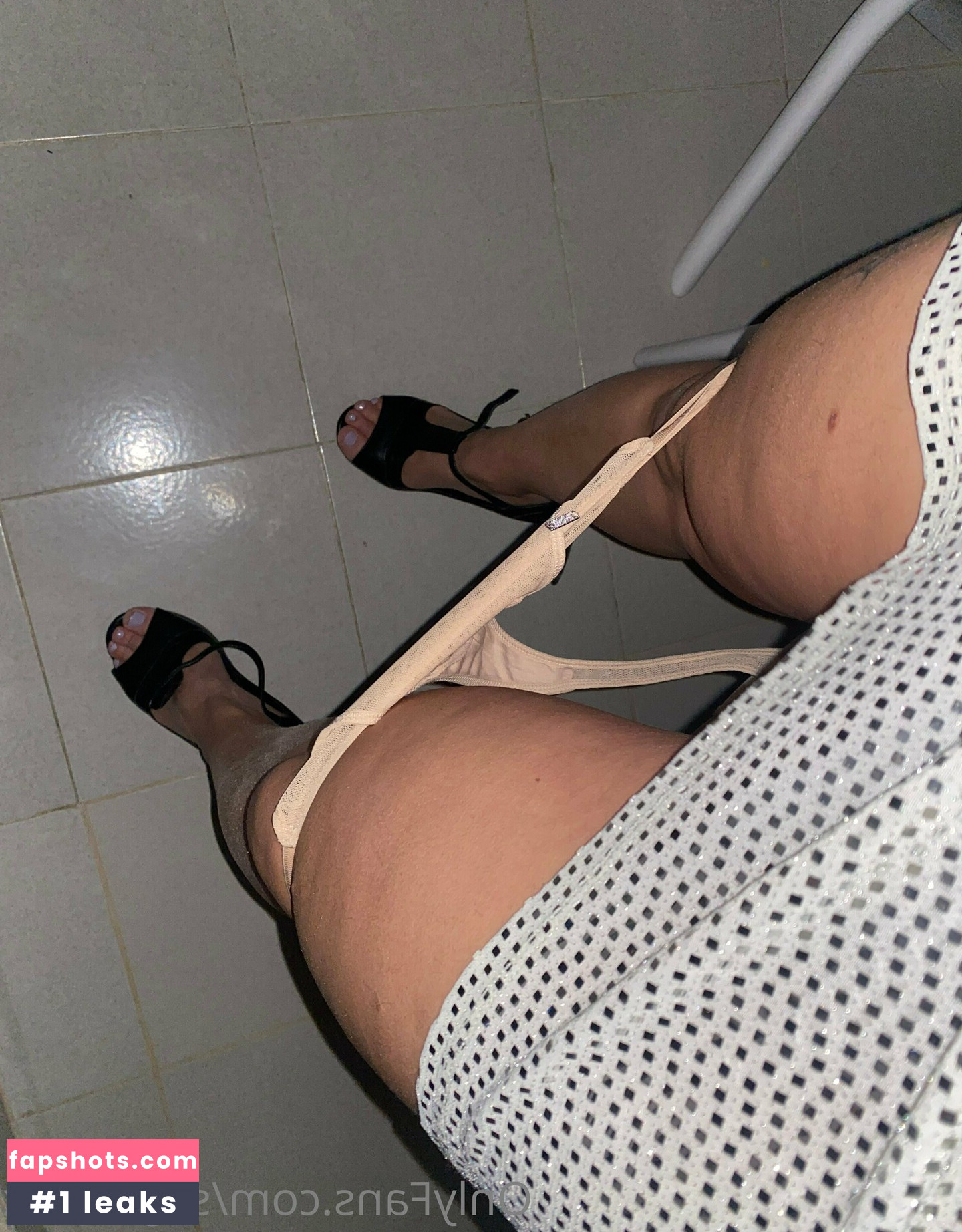 sage_foxy gallery photo #27