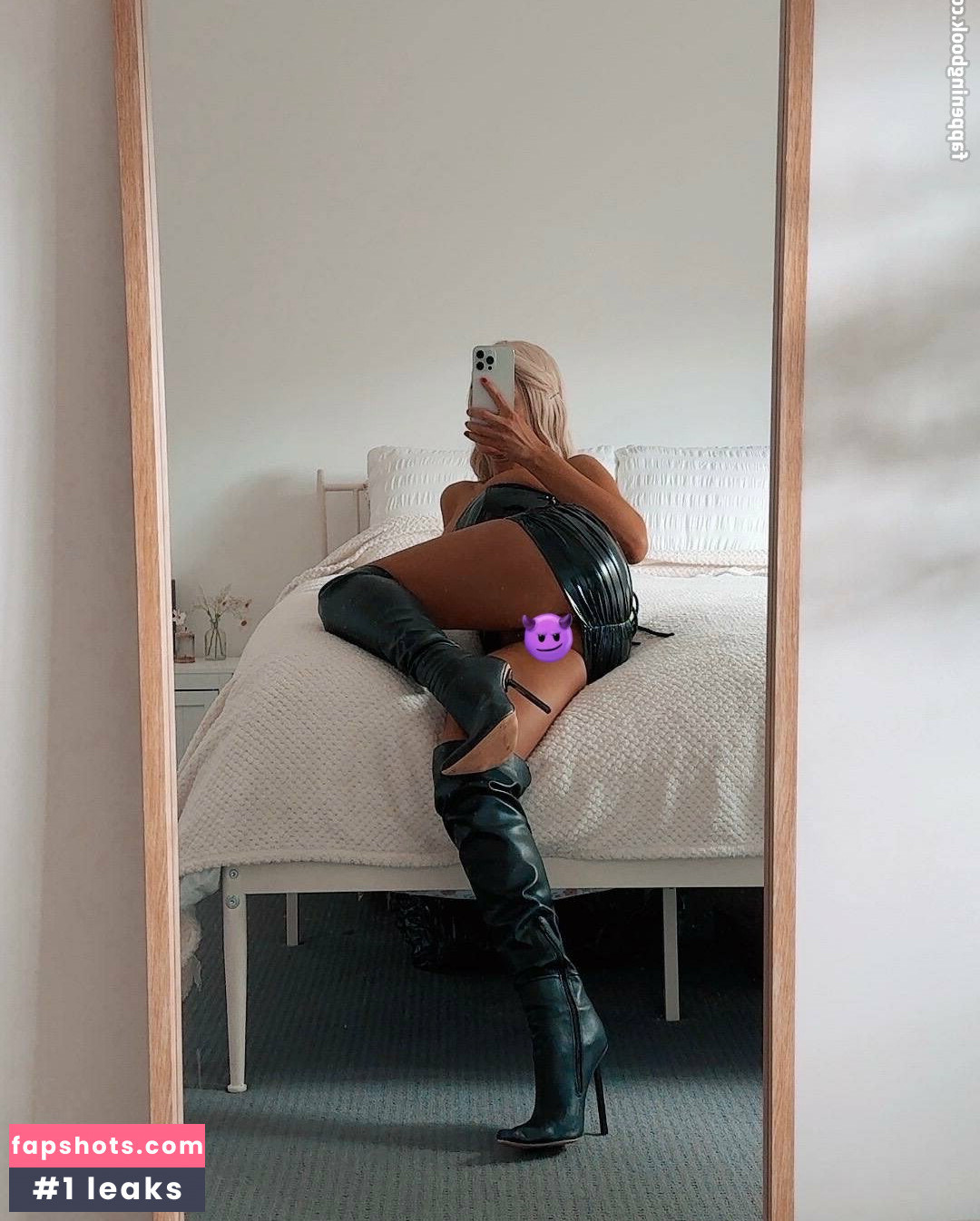 Sage Grace gallery photo #4