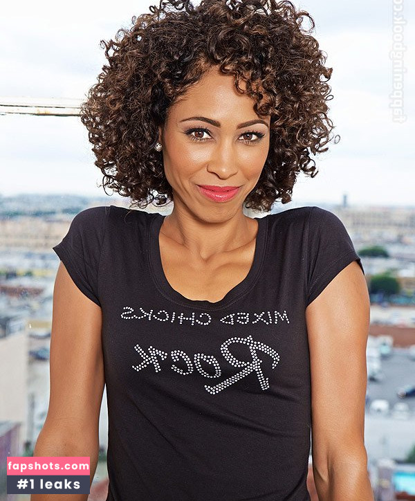 Sage Steele nude babe gallery