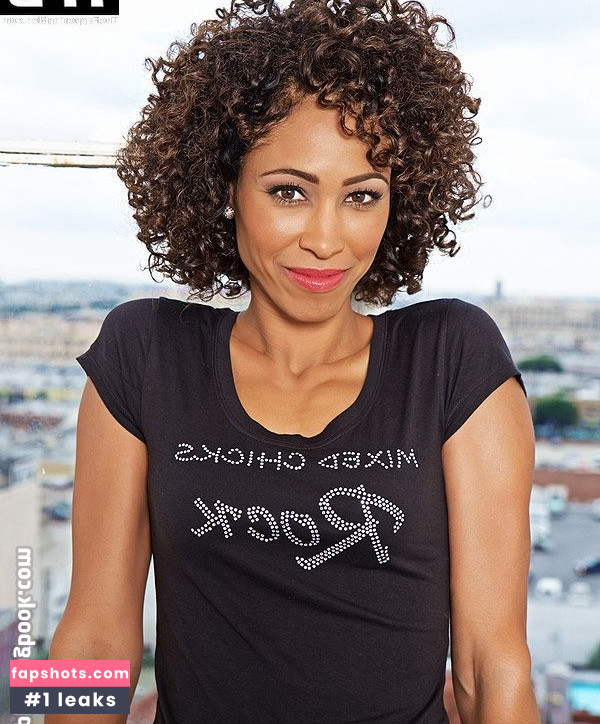 Sage Steele gallery photo #8