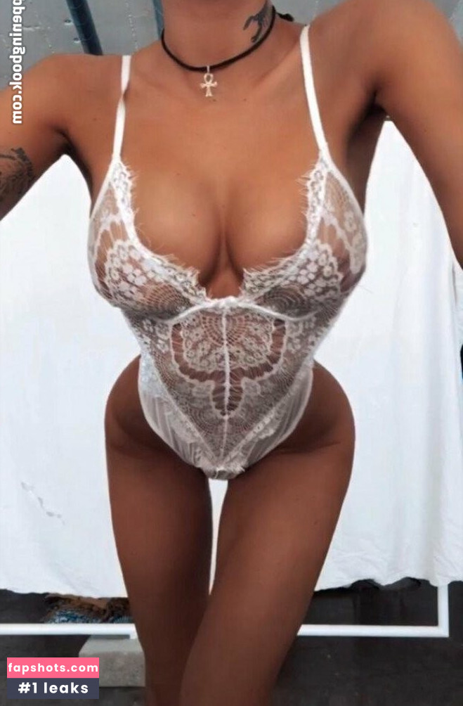 Sahara Ray gallery photo #133