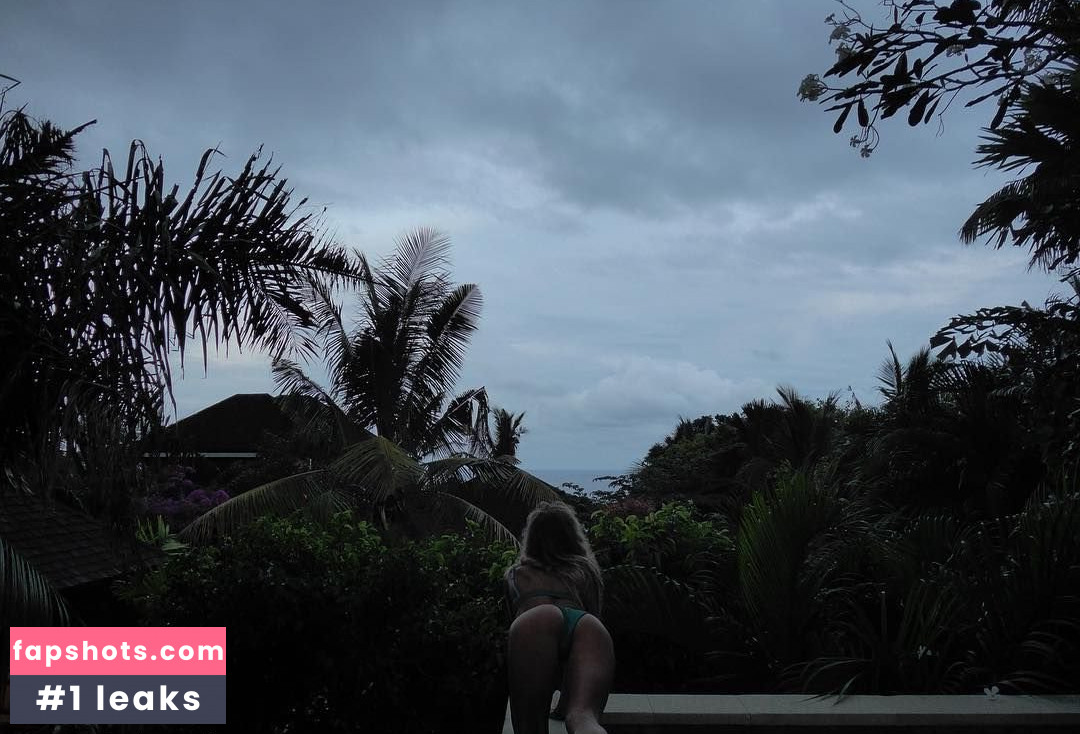 Sahara Ray gallery photo #232