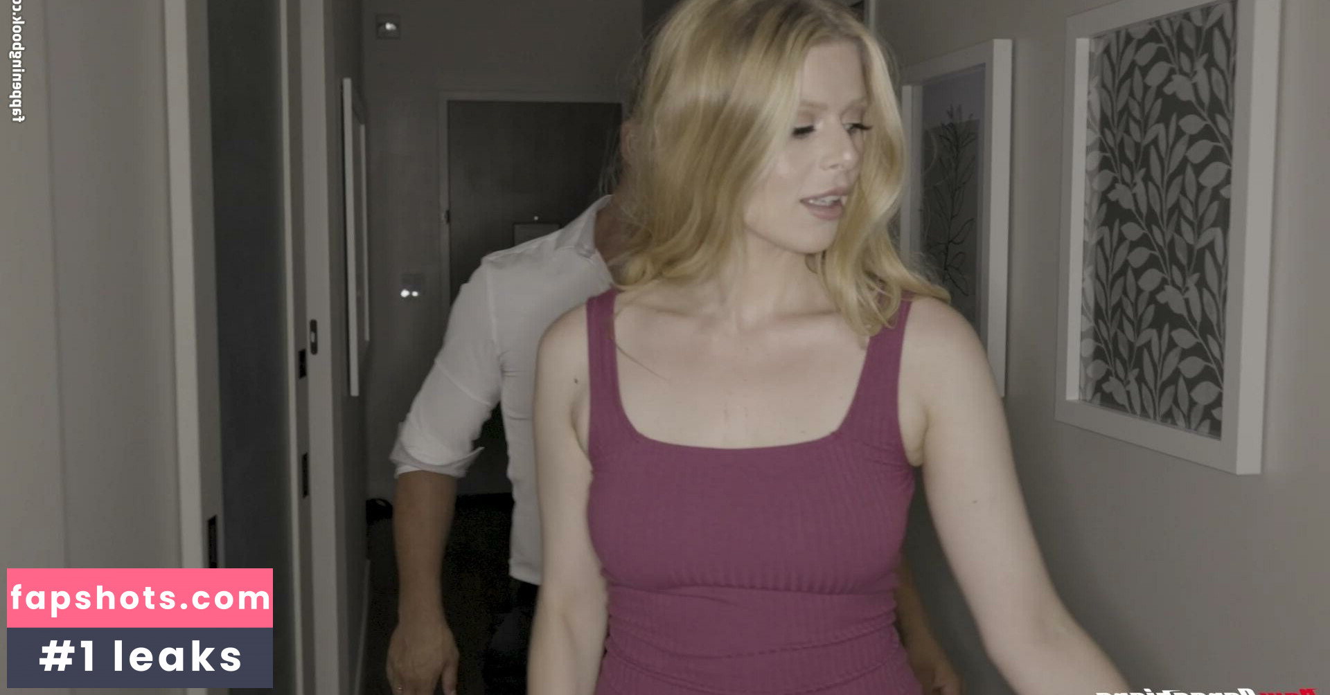 Sahara Skye gallery photo #32