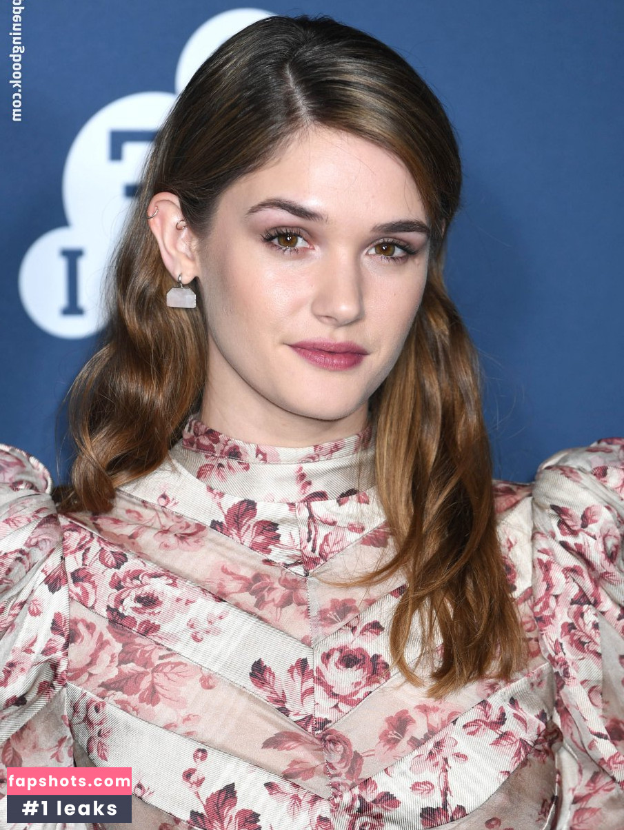 Sai Bennett gallery photo #33