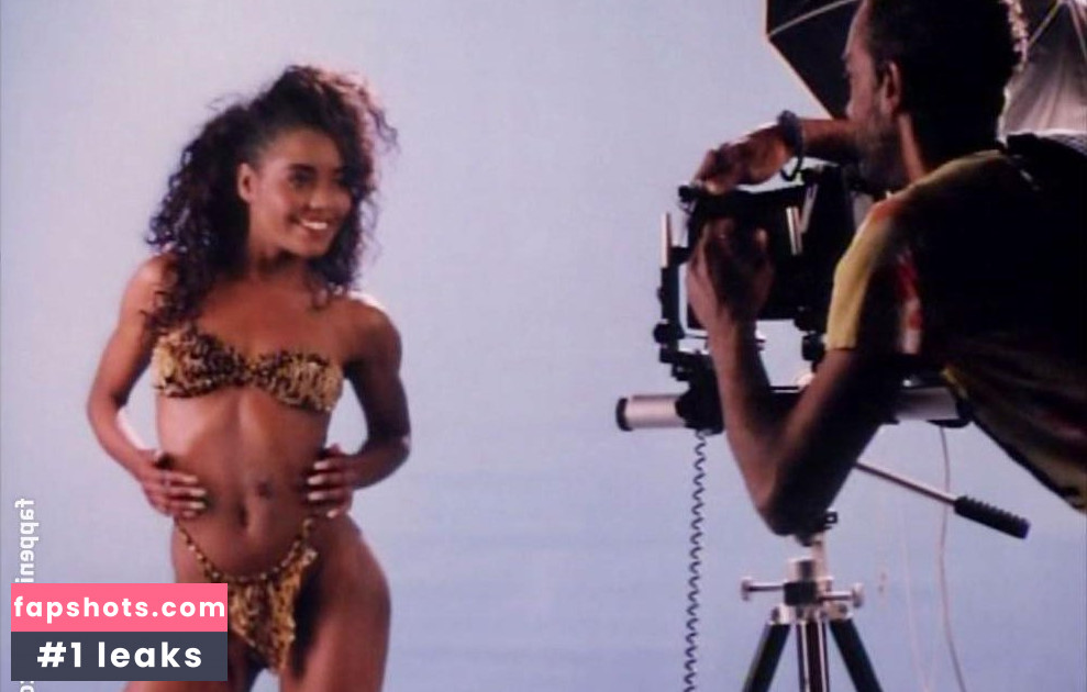 Sai Tyler gallery photo #2