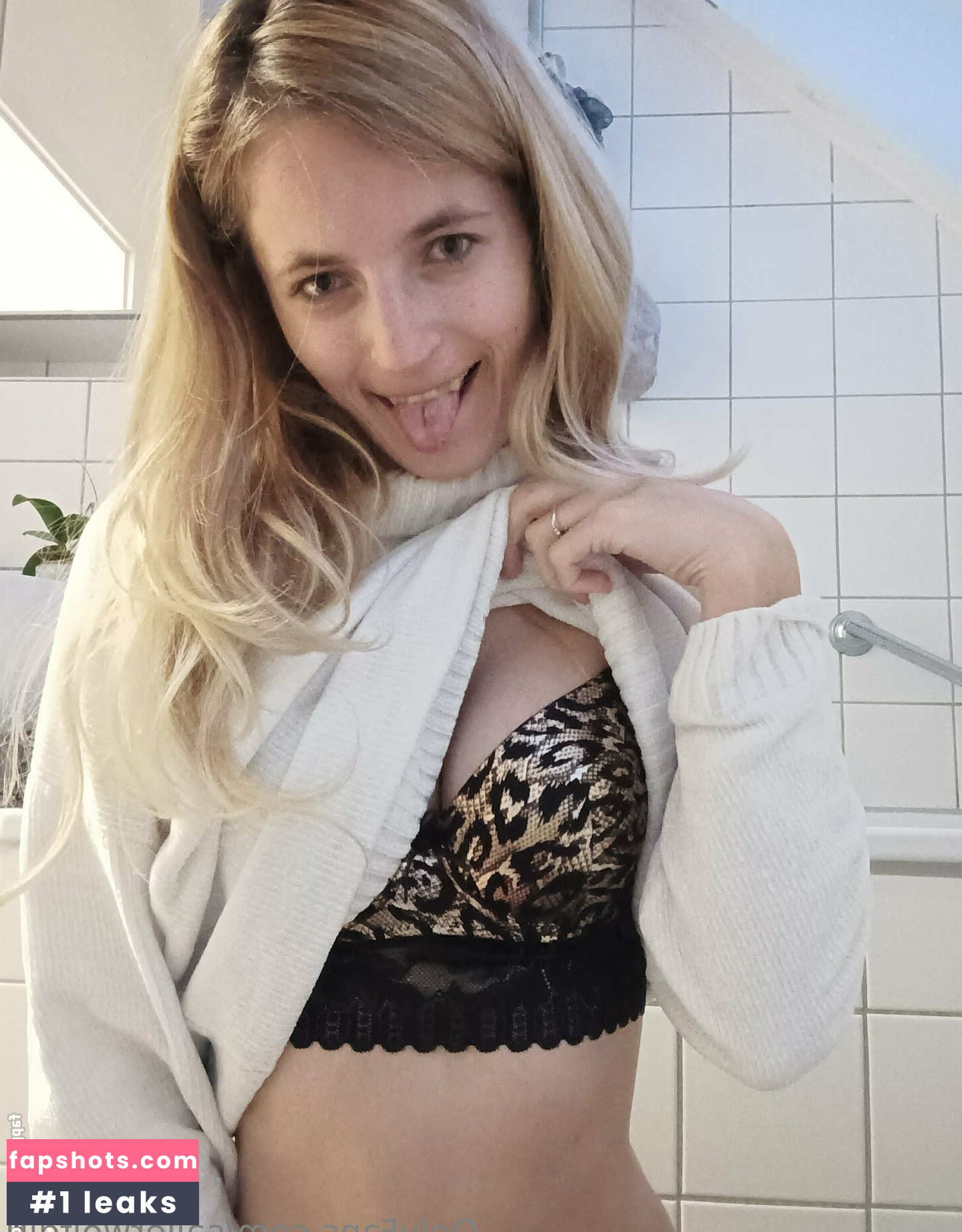 sailerwolfgirl gallery photo #6