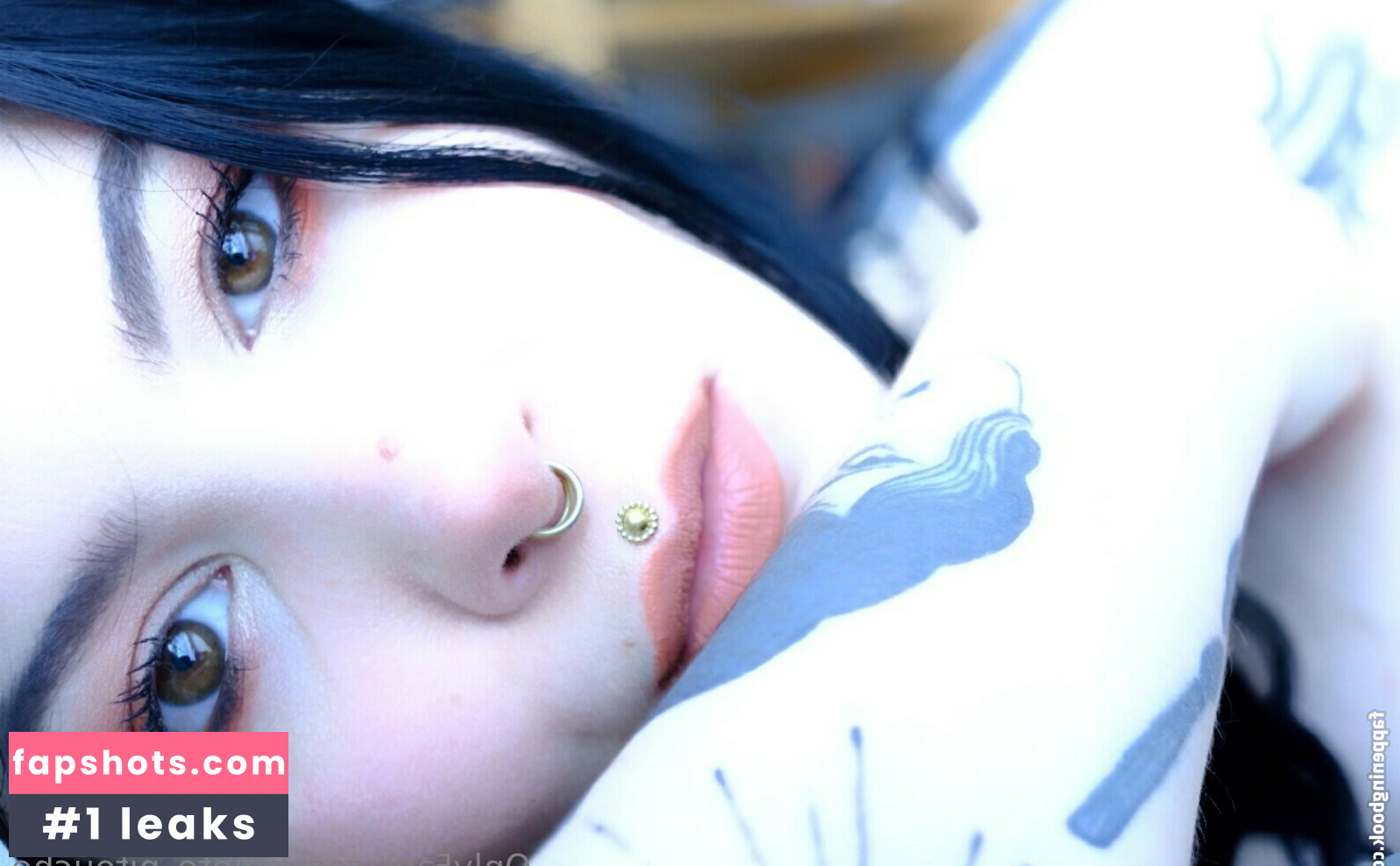 sainte_nitouche gallery photo #4