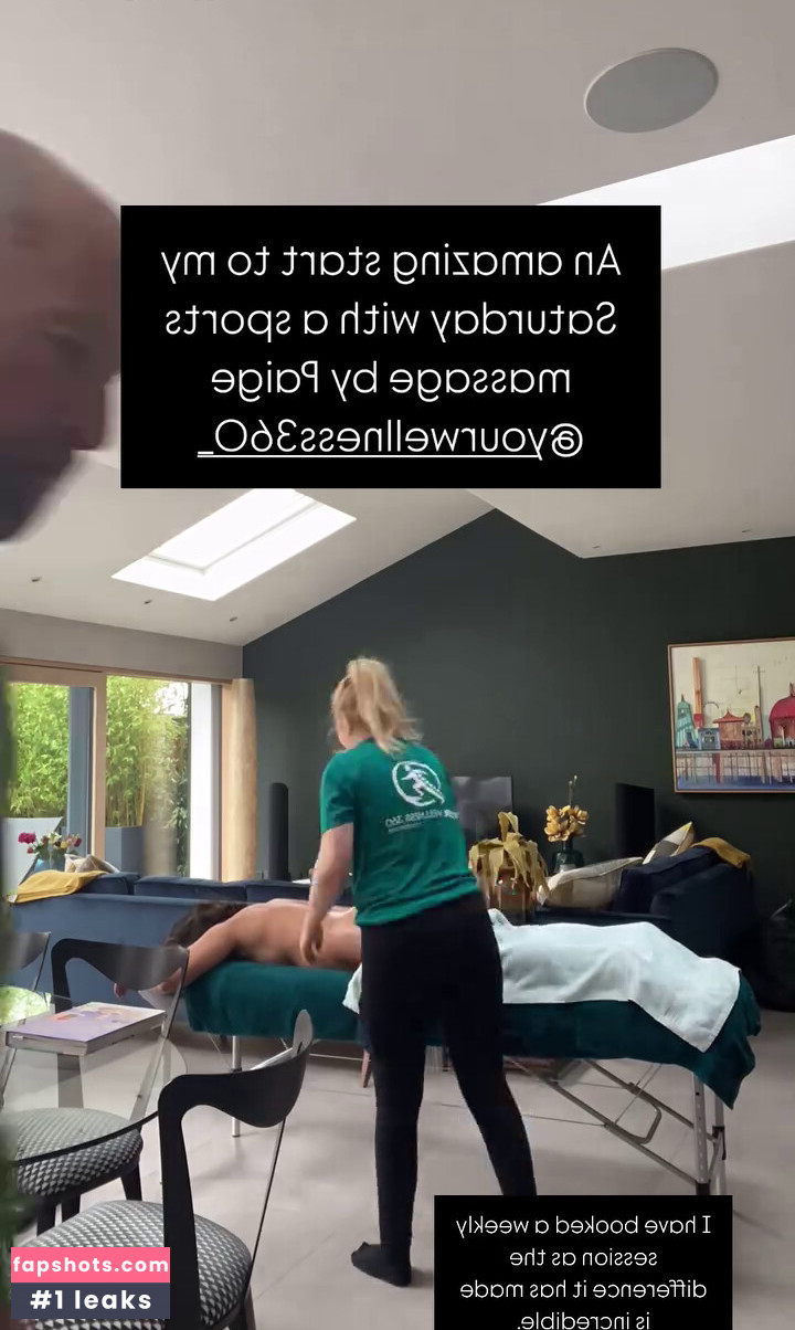 Saira Khan gallery photo #114