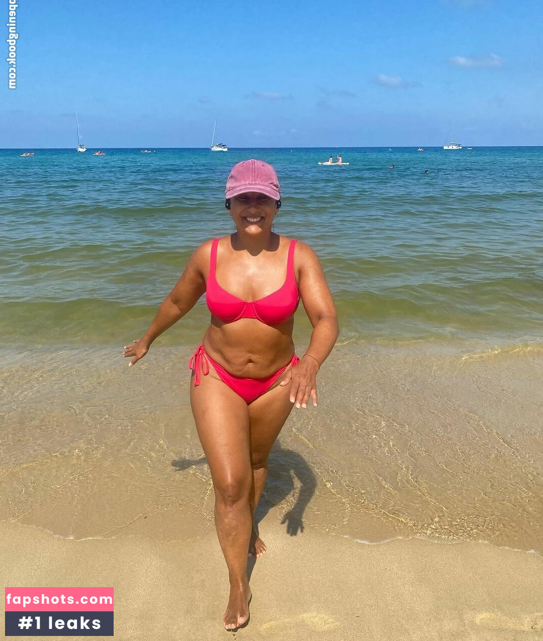 Saira Khan gallery photo #126