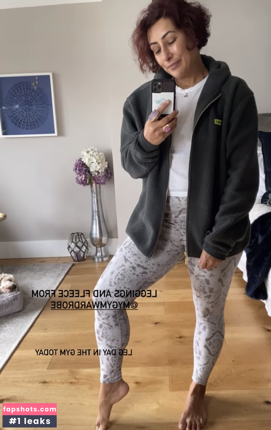 Saira Khan gallery photo #135