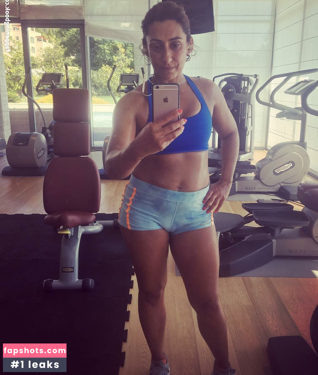 Saira Khan gallery photo #36