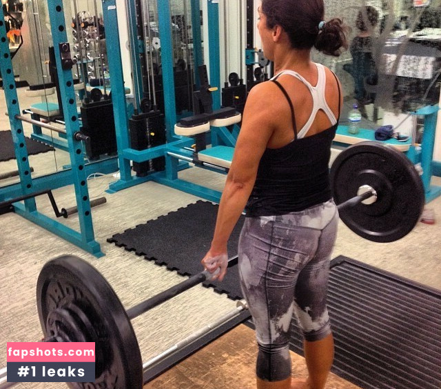 Saira Khan gallery photo #46