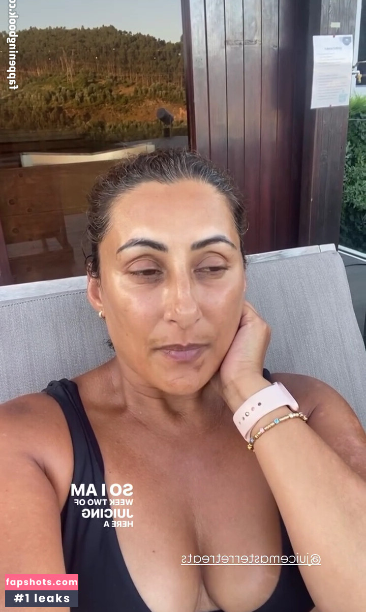 Saira Khan gallery photo #69