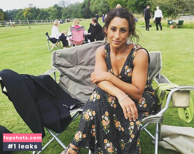 Saira Khan gallery photo #94