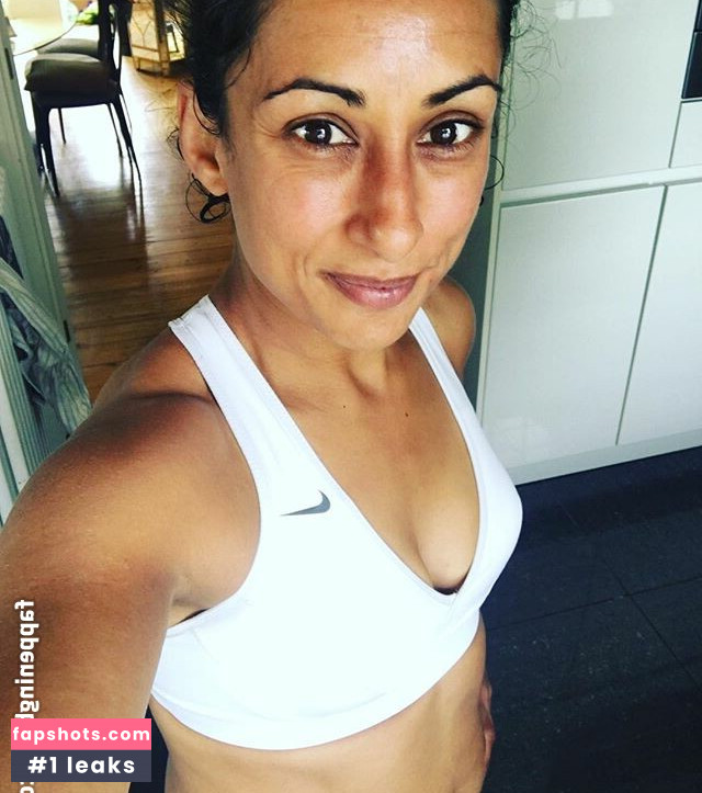 Saira Khan gallery photo #96