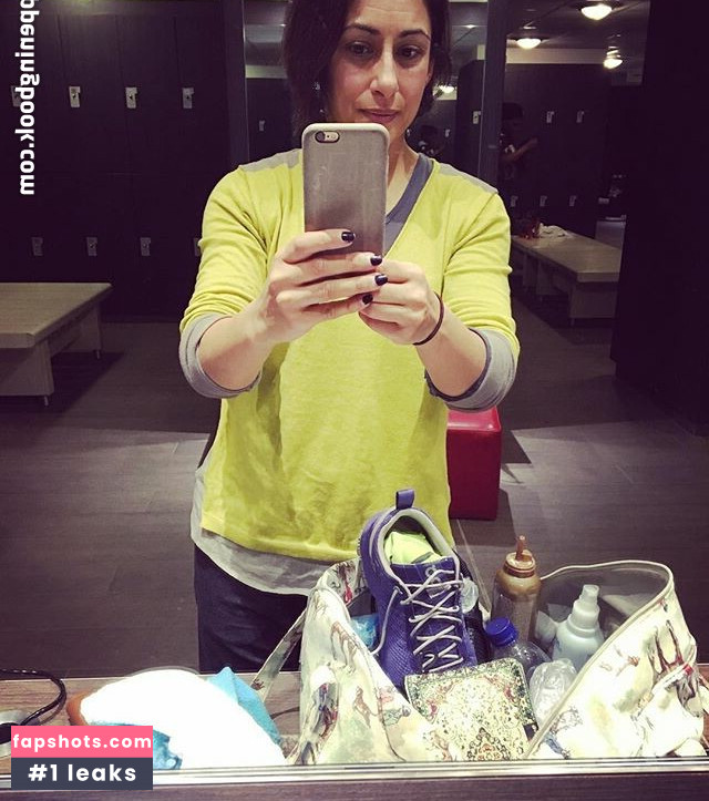 Saira Khan gallery photo #98