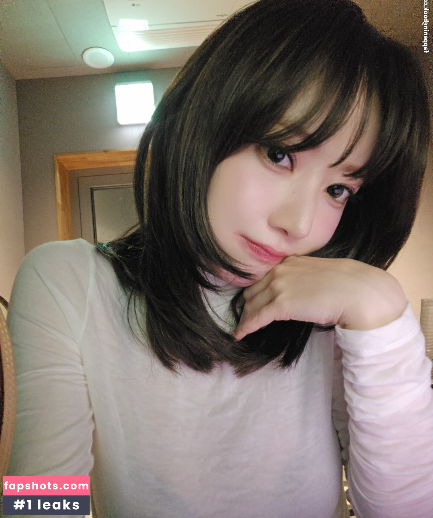 Sakura Miyawaki 宮脇 咲良 Nahé úniky fotek pouze od fanoušků #21 - Fapshots