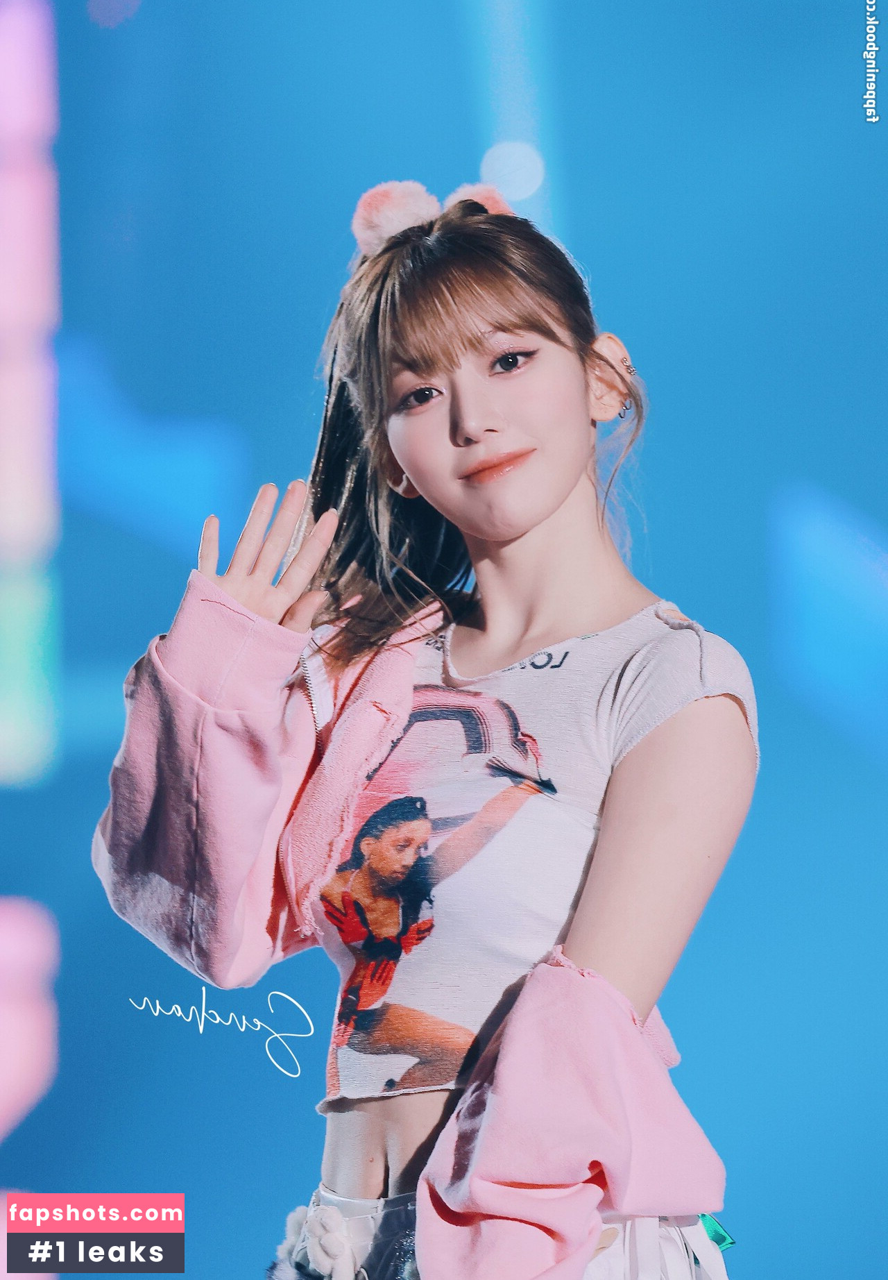 Sakura Miyawaki 宮脇 咲良 Nahé úniky fotek pouze od fanoušků #36 - Fapshots