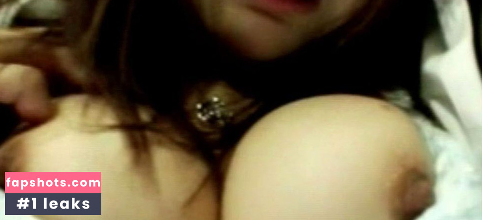 Sakura Shiratori gallery photo #4