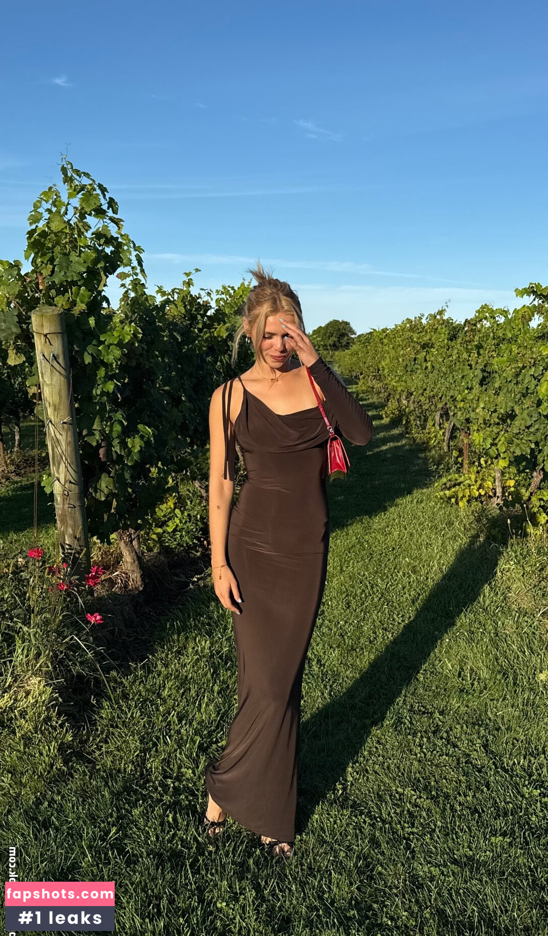 Salem Ilese gallery photo #4