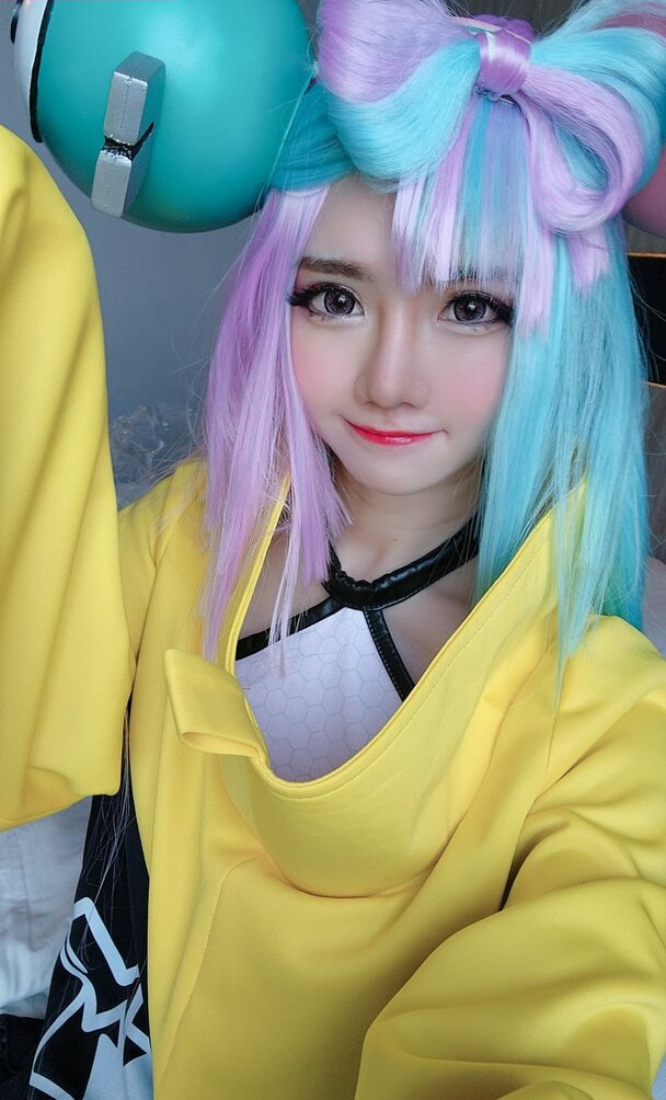 sally-dorasnow gallery photo #1218