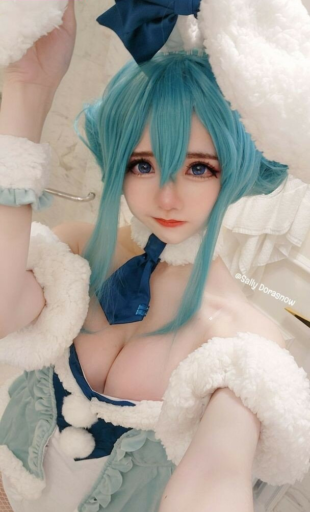 sally-dorasnow gallery photo #1266