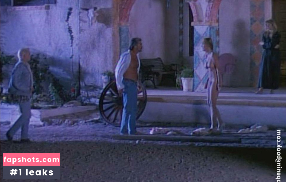 Sally Kirkland gallery photo #57