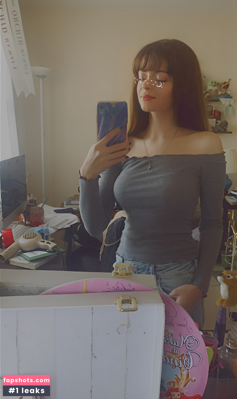 Sally LoMonaco gallery photo #23