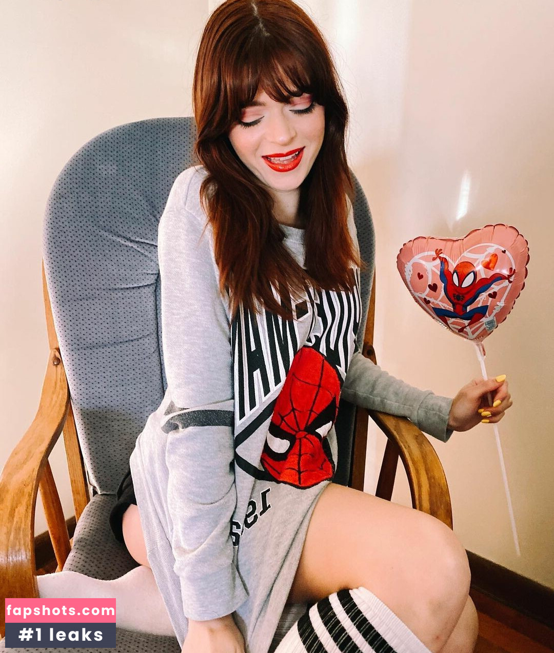 Sally LoMonaco gallery photo #27