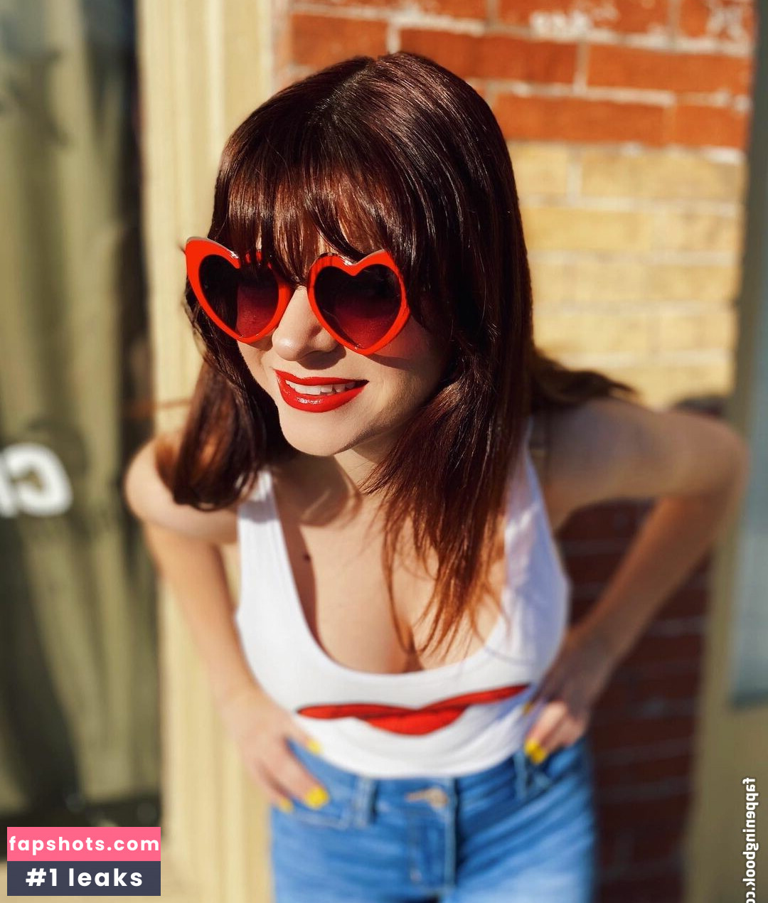 Sally LoMonaco gallery photo #28