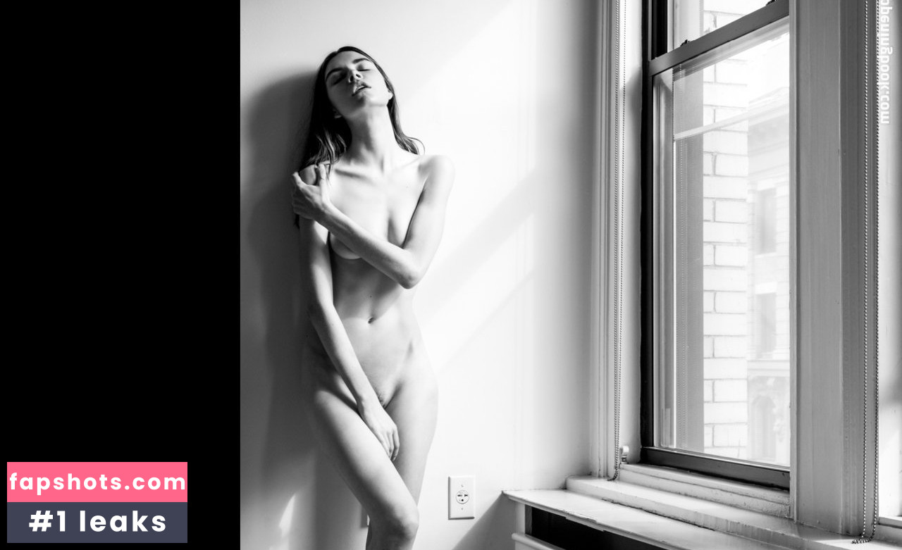 Sally Paton gallery photo #16