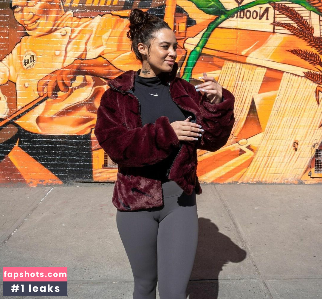 Sally.Spice gallery photo #12