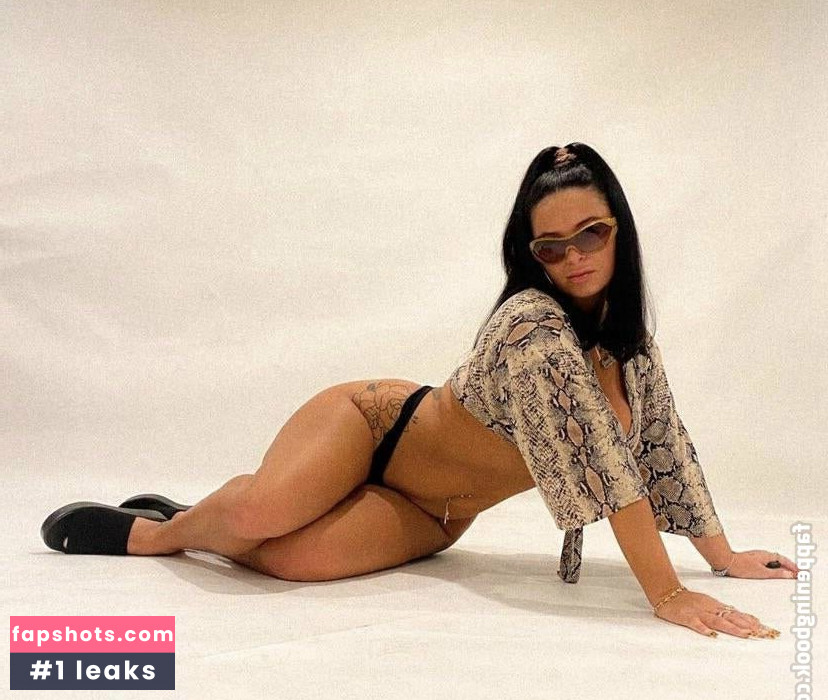 Sally.Spice gallery photo #40