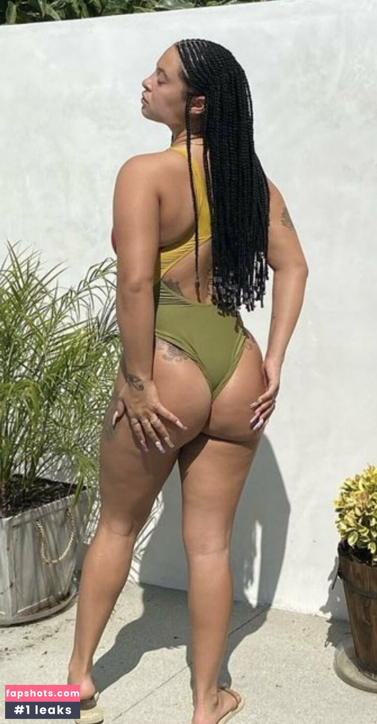 Sally.Spice gallery photo #45