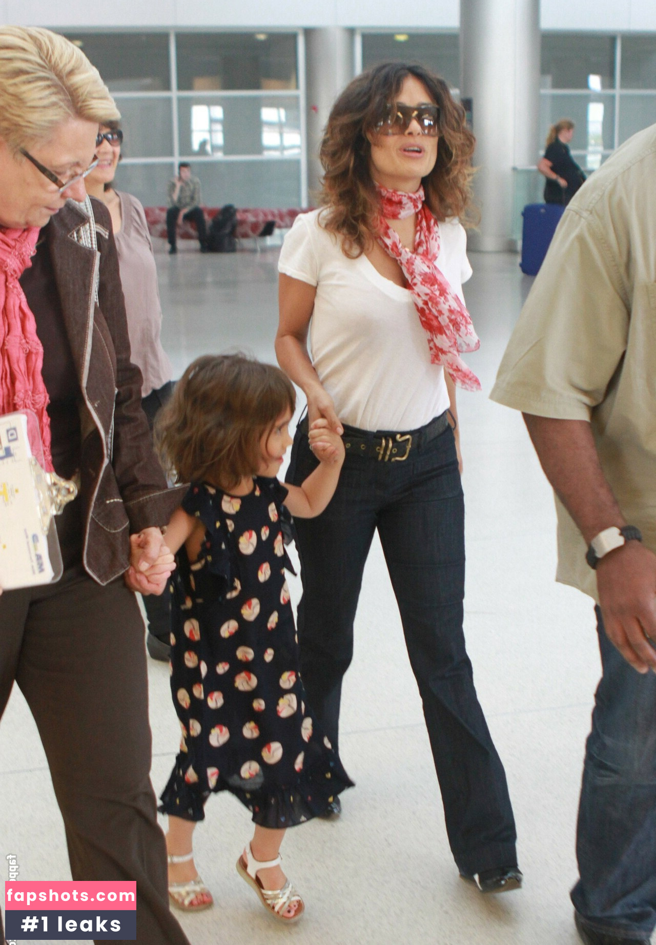 Salma Hayek Filtración Desnuda OnlyFans Foto #160 - Fapshots