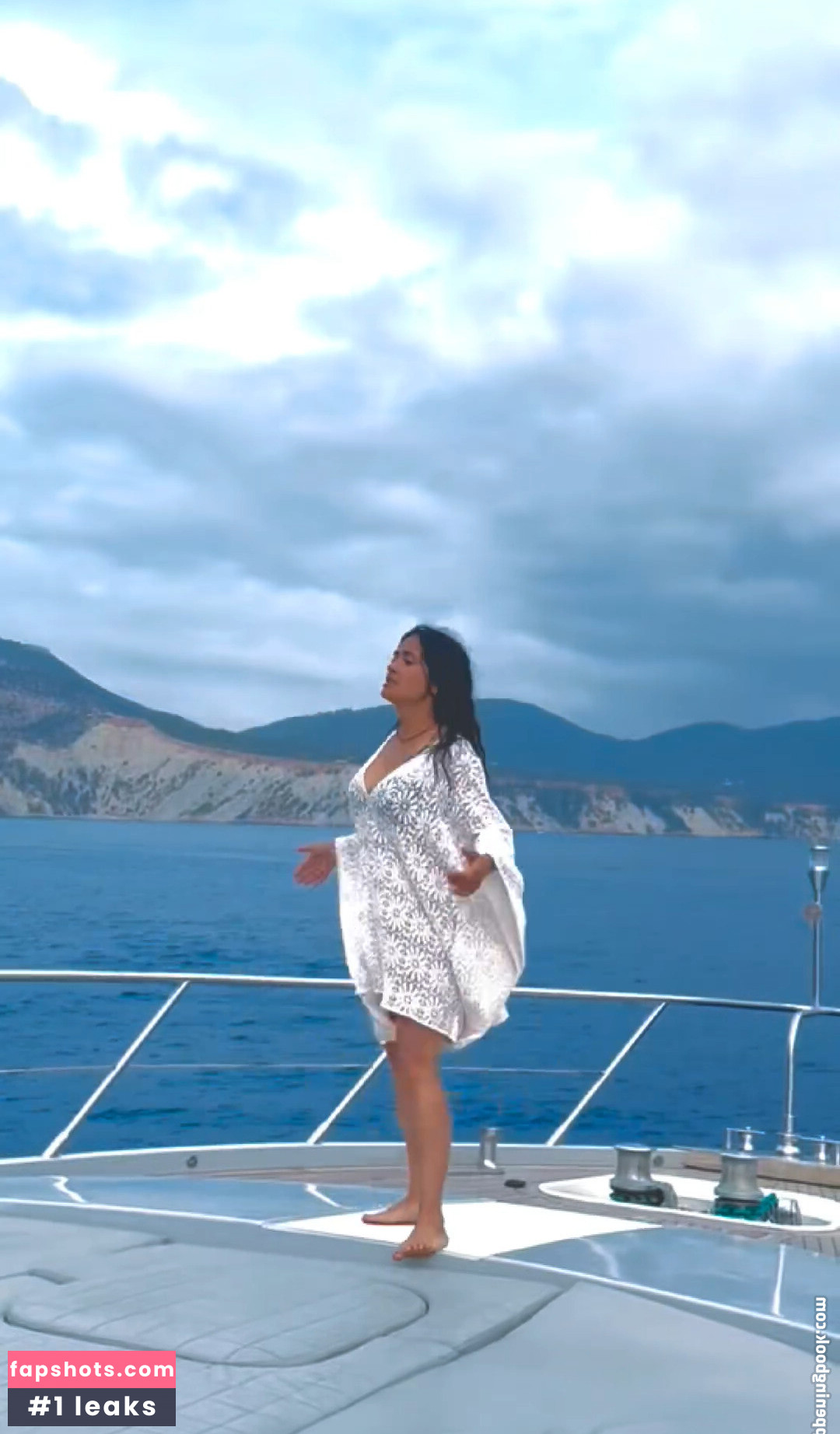 Salma Hayek Filtración Desnuda OnlyFans Foto #226 - Fapshots