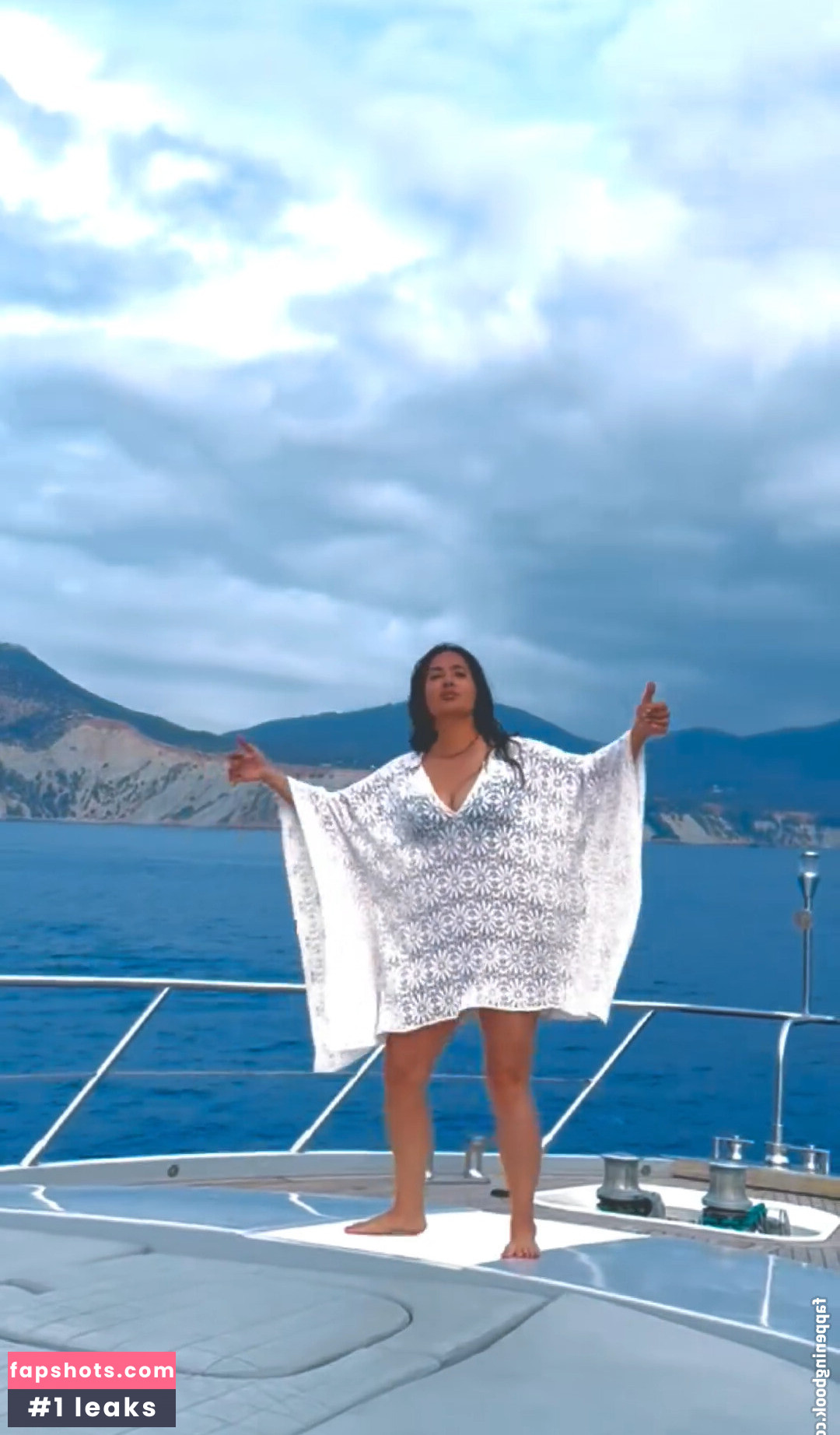 Salma Hayek Filtración Desnuda OnlyFans Foto #231 - Fapshots