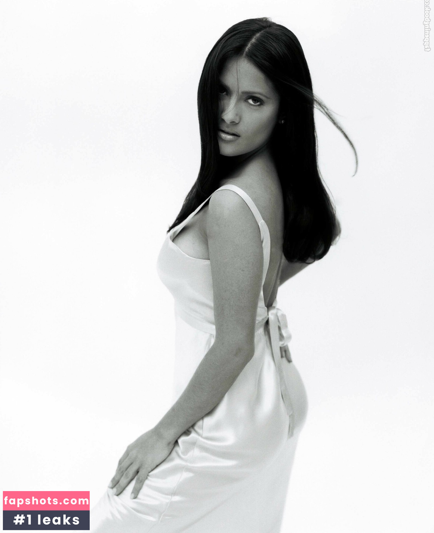 Salma Hayek Filtración Desnuda OnlyFans Foto #53 - Fapshots