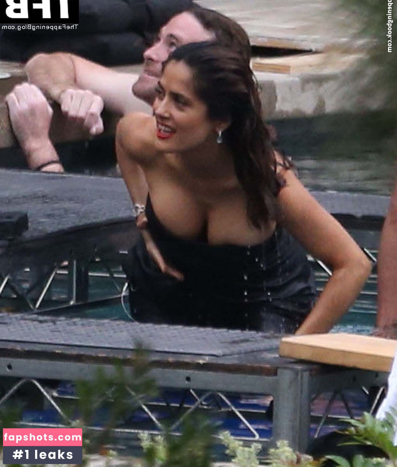 Salma Hayek Nude Leaks OnlyFans Photos #527 - LeakJerk