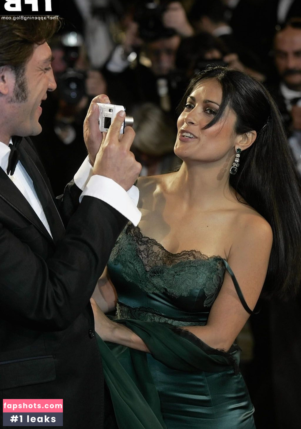 Salma Hayek Nude Leaks OnlyFans Photos #529 - LeakJerk