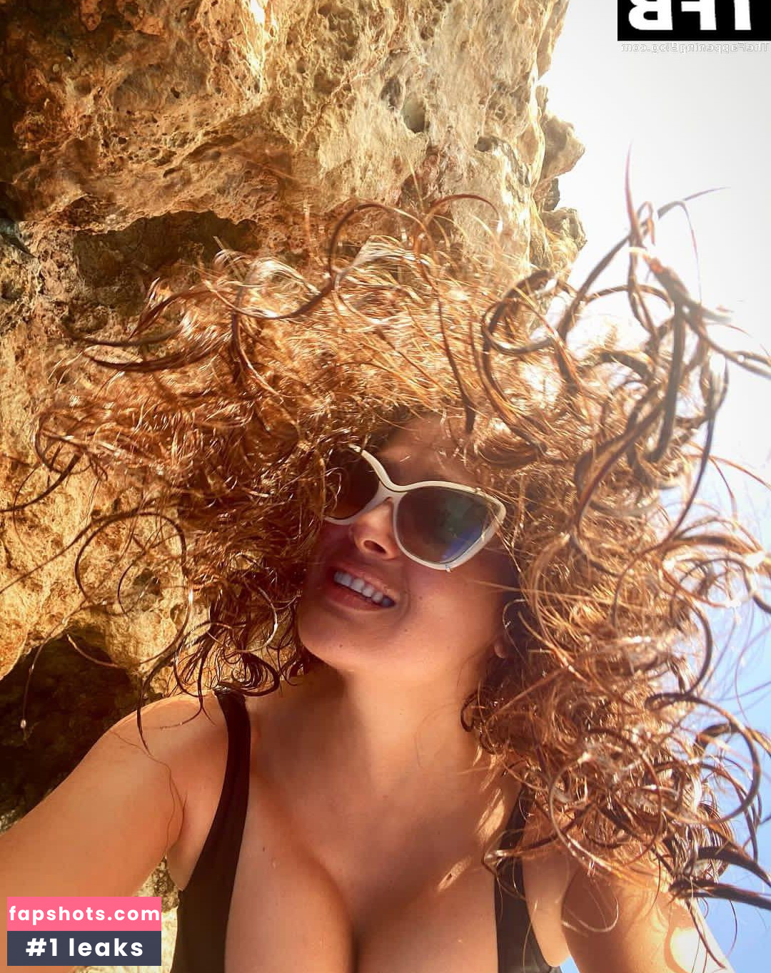 Salma Hayek Nude Leaks OnlyFans Photos #533 - LeakJerk