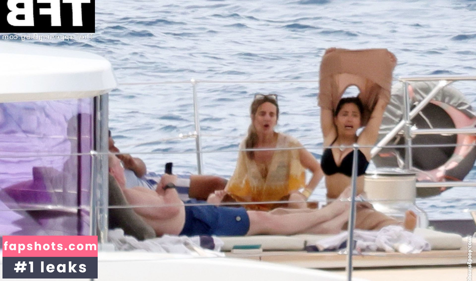 Salma Hayek Nude Leaks OnlyFans Photos #557 - LeakJerk