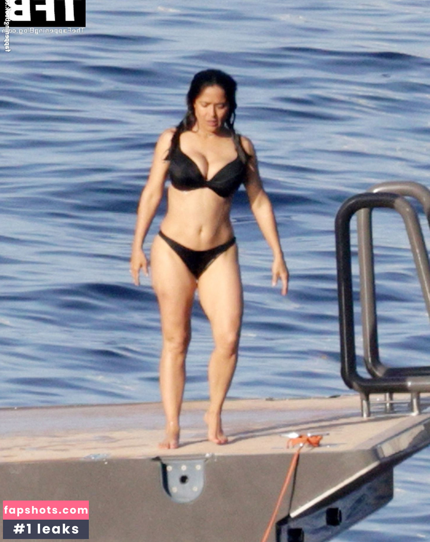 Salma Hayek Nude Leaks OnlyFans Photos #571 - LeakJerk