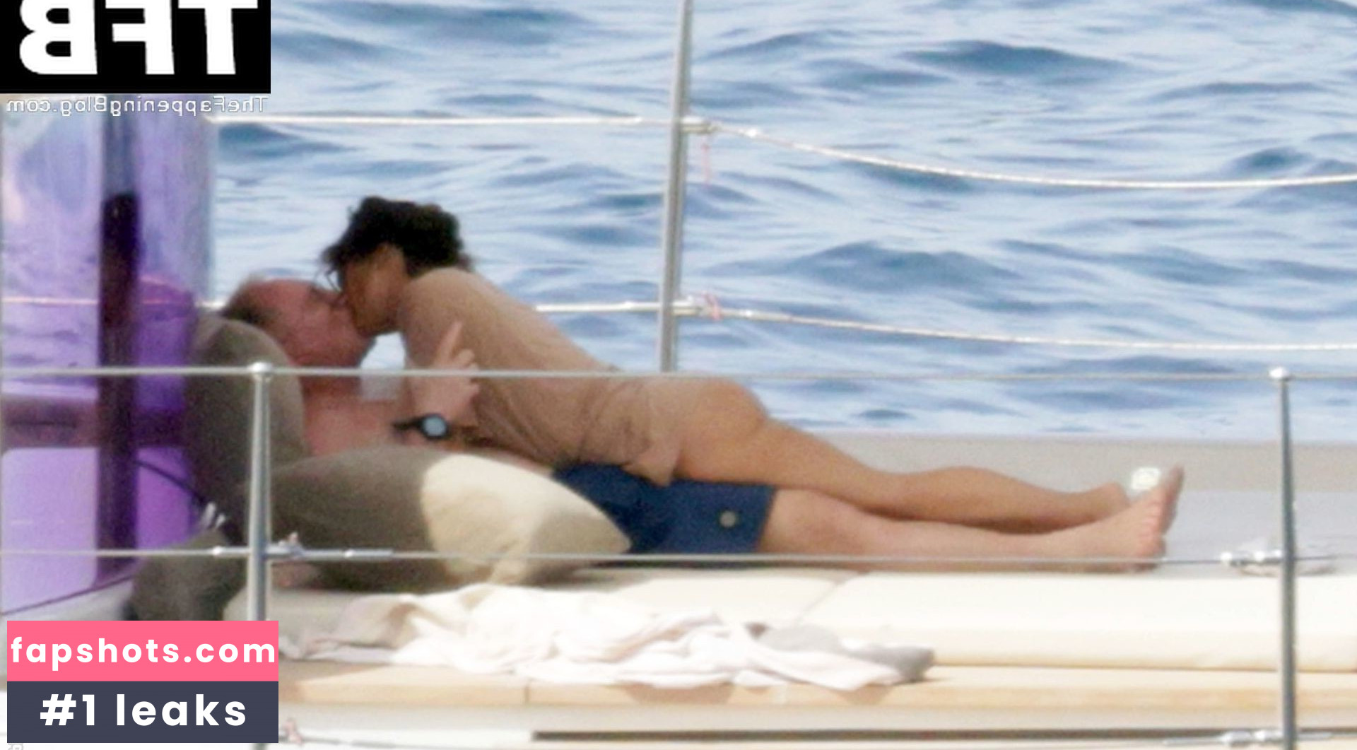 Salma Hayek Nude Leaks OnlyFans Photos #581 - LeakJerk